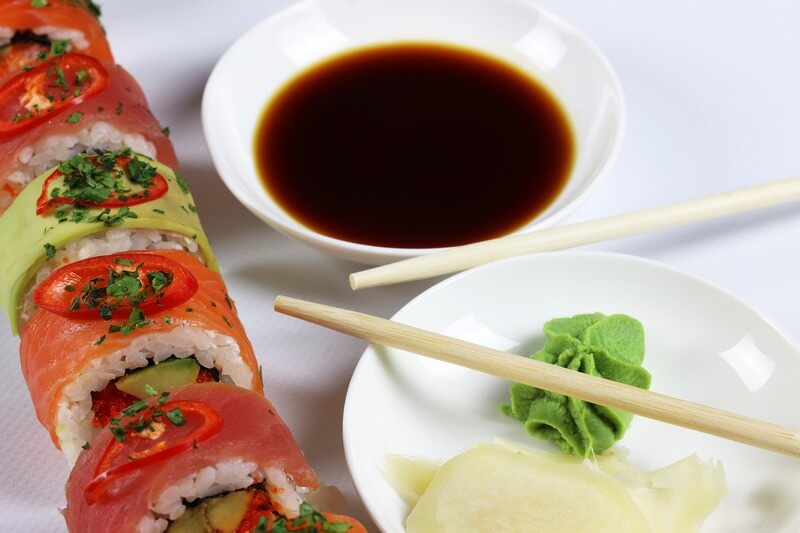 Jasny czy ciemny sos sojowy? Dobierz idealny sos do potrawy!