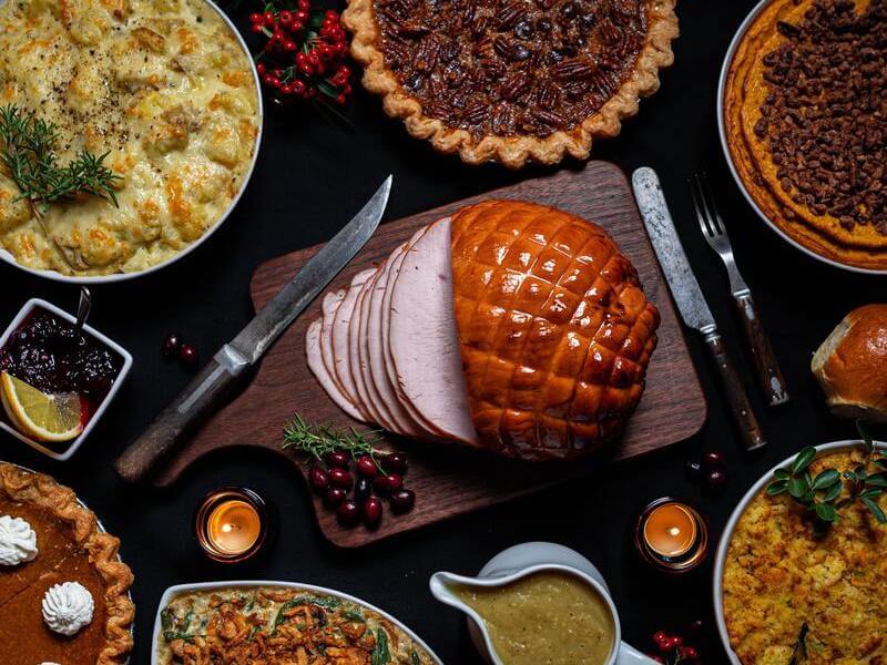 Najlepsze przepisy na Wielkanoc! Pasztety, babki, żurki... Tego nie może zabraknąć na Twoim stole